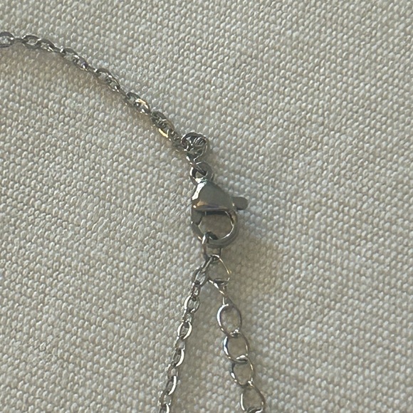 🎅🏻 HOLIDAY-ELEGANT RHINESTONE BLUE SUNFLOWER DESIGN SILVER NECKLACE - Picture 6 of 6